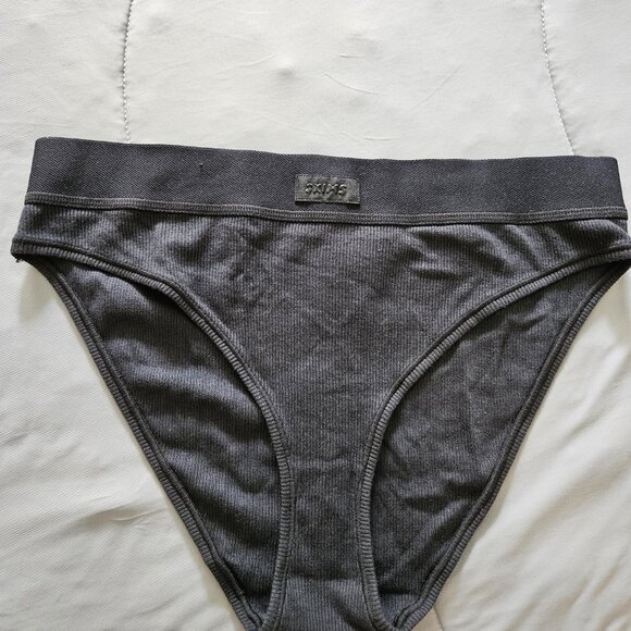 Skims cotton rib brief - Picture 5 of 6